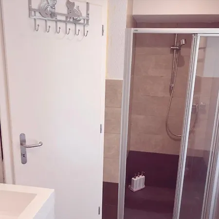 Family Apartment *