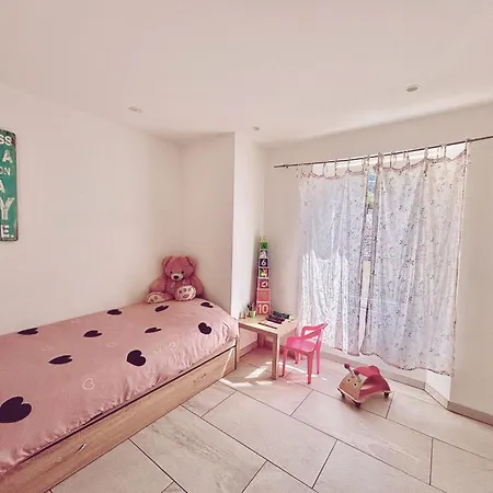 Family Apartment *